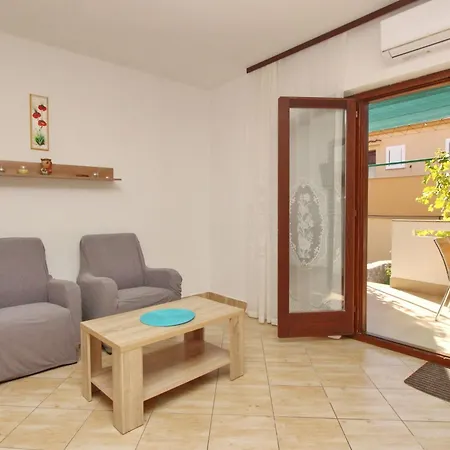 Charmante In Mit Eigener Terrasse By Interhome Baška