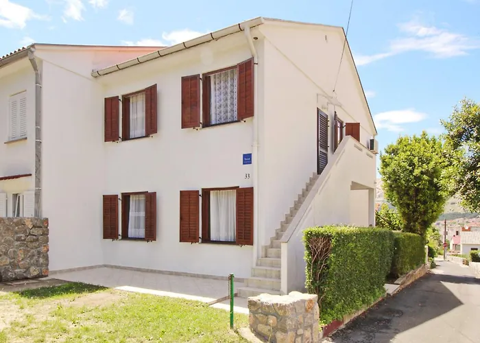 Lägenhet Charmante In Mit Eigener Terrasse By Interhome